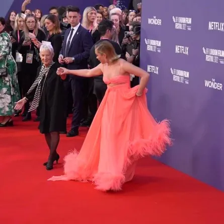 فلورنس بوف في حفل الافتتاح - الصورة من وكالة رويترز