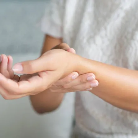 أفضل طرق علاج التهاب المفاصل، في اليوم العالمي لالتهاب المفاصل