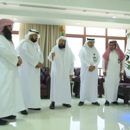 روبوت التعطير الذكي