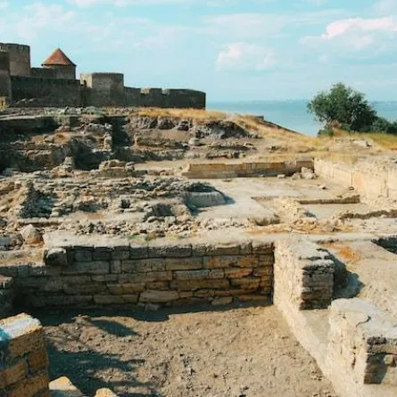 اليوم العالمي للآثار