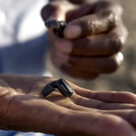 صورة أداة تكبير الصوت لضعاف السمع