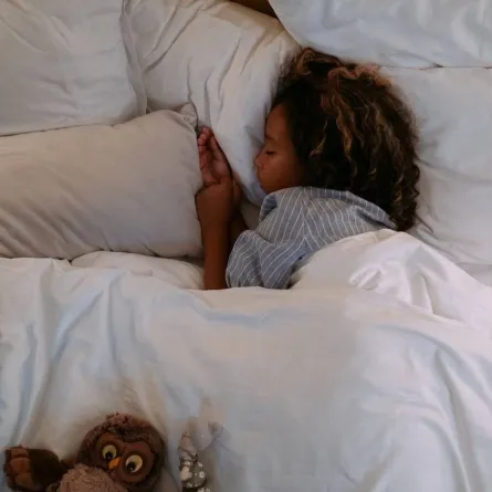 صورة لطفلة نائمة