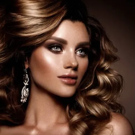 مكياج غلوسي