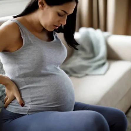 صورة لحامل تعاني من ظاهرة الحمل المقلوب