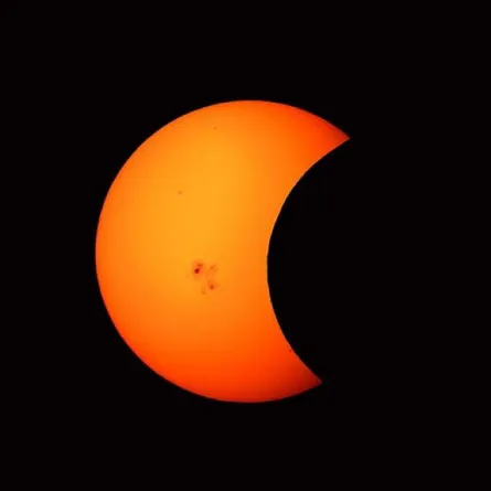 المنطقة العربية تشهد كسوفا جزئيا للشمس الثلاثاء المقبل