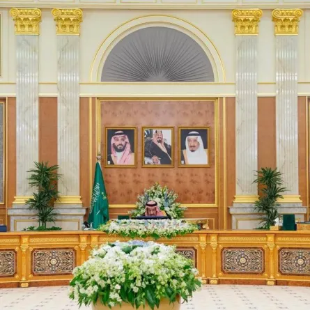 خادم الحرمين الشريفين يرأس جلسة مجلس الوزراء - الصورة من "واس"