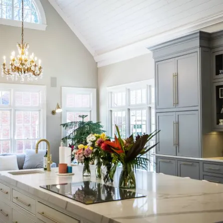 تلميع النجفة الكريستال