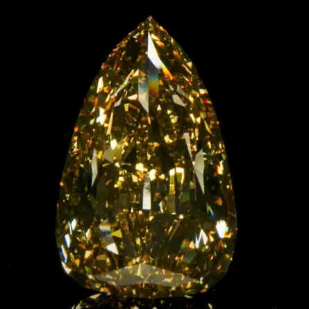 سوذبيز دبي تكشف عن أكبر ألماسة نقية في العالم - الصورة من حساب يوتيوب الرسمي لسوذبيز