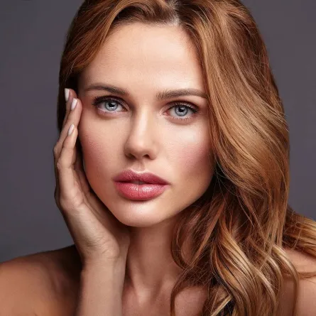 مكياج طبيعي لتخفي تعب وجهك