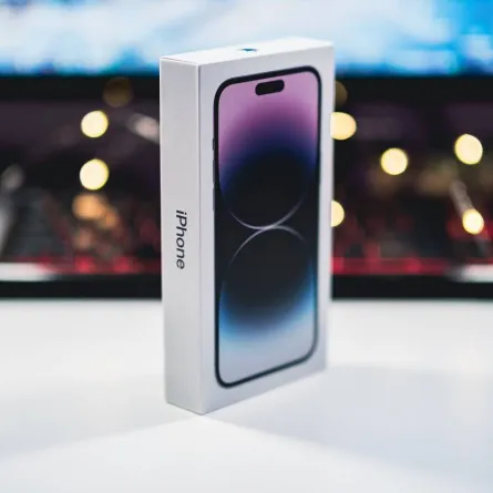 صورة العلبة الخاصة بهاتف آيفون 14 برو ماكس