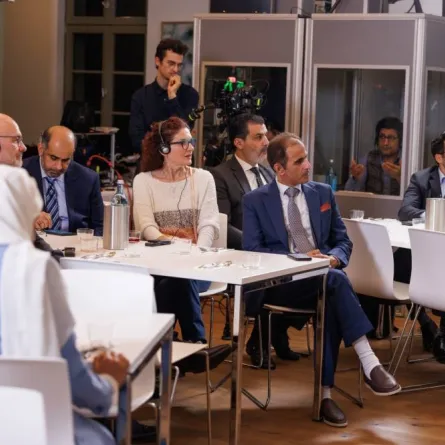 مركز أبوظبي للغة العربية يطلق سلسلة كتب الموسيقى من فرانكفورت. الصورة من "وام"