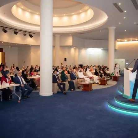 مؤسسة حمدان بن راشد للأداء التعليمي المتميز تنظم "المنتدى العلمي للموهبة". الصورة من "وام"