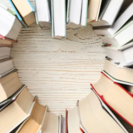 أشهر كتب الحب عند العرب