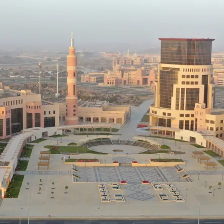  جامعة الملك خالد تحصد المركز الرابع عالميا ضمن أفضل مشاريع مصادر التعليم المفتوحة - الصورة من حساب الجامعة