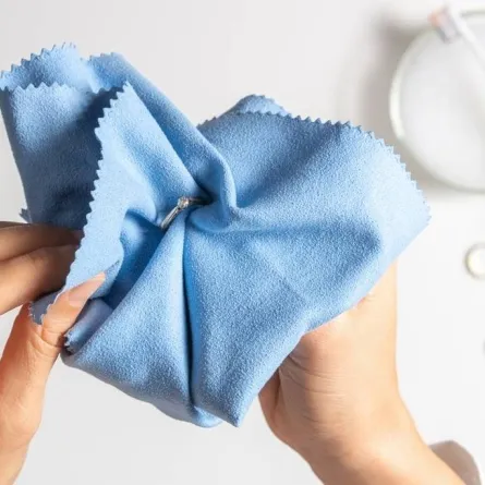 تنظيف المجوهرات الفضّة