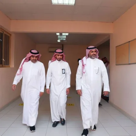 مدير جامعة شقراء تدشن القاعات النموذجية بمجمع كليات البنات بشقراء