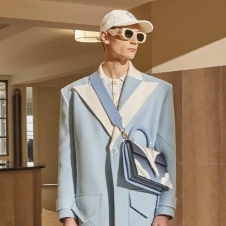 معاطف ملوّنة للرجل