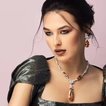 ورود الخريف المرصّعة بالنادر والنفيس Autumn Bejeweled Bouquet