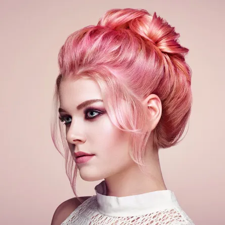 أجمل صبغات شعر من درجات اللون الزهري مناسبة لاطلالتك في شهر اكتوبر الوردي