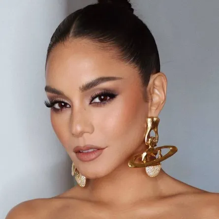 صيحات مكياج عصرية من وحي فانيسا هادجنز-الصورة من حسابها على إنستغرام