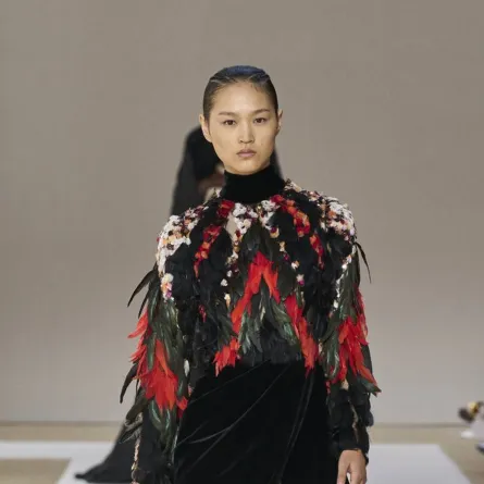 موديلات فساتين مخمل