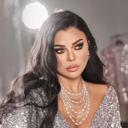 هل قلّدت دنيا بطمة هيفاء وهبي؟