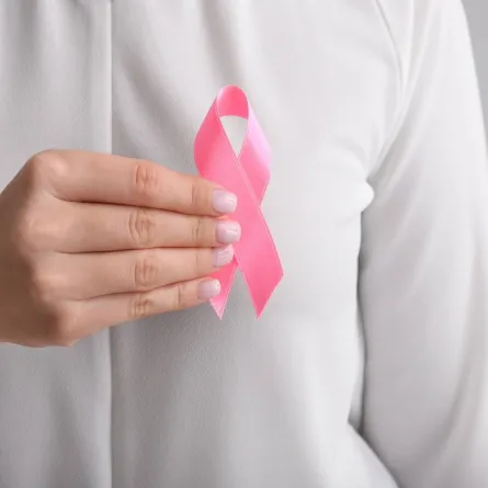 أين توجد كتلة سرطان الثدي بالتحديد؟