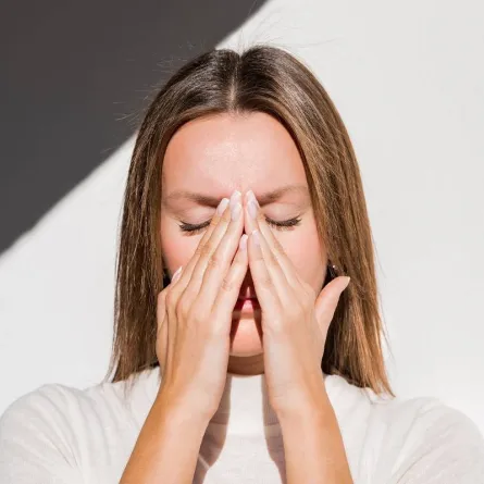 علاج صداع الجيوب الأنفية في المنزل