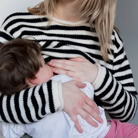 صورة للرضاعة الطبيعية