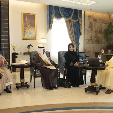 أمير مكة يشهد إعلان الفائزين بجائزته للغة القرآن