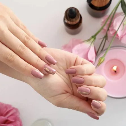 طريقة تطويل الأظافر من الجلد