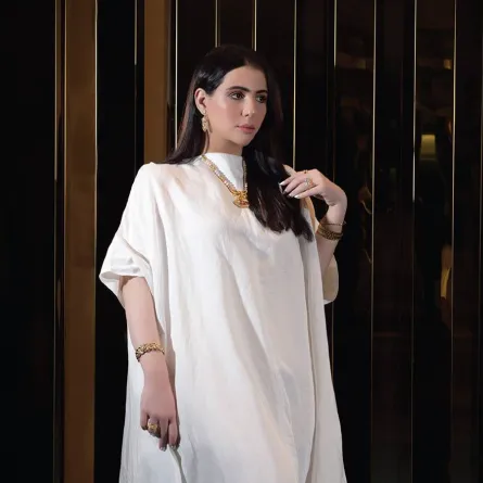 التشكيلية البحرينية رباب رجب: أعمالي تمـزج الـفن بالتراث