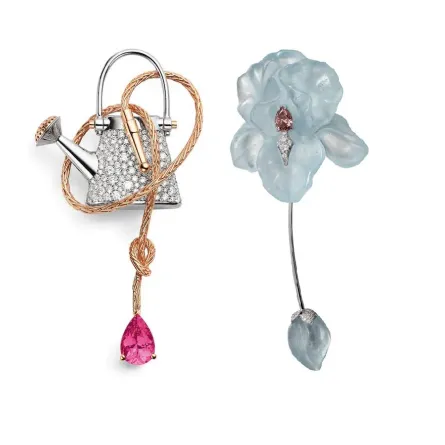 موديلات بروشات ذهب وردي وأبيض تناسبك في إطلالات الخريف