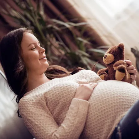 صورة لحامل في الشهر التاسع