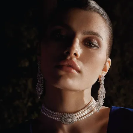 المصممة نوره الشامسي: مجموعتي تكريم لشغف والدي بعالم المجوهرات