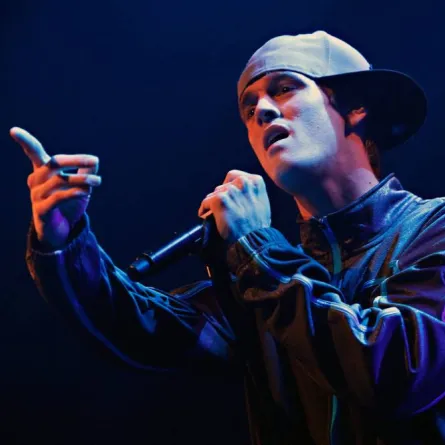 NEW YORK, NY - JANUARY 19: Singer Aaron Carter performs at the Gramercy Theatre on January 19, 2012 in New York City. Cindy Ord/Getty Images/AFP Cindy Ord / GETTY IMAGES NORTH AMERICA / Getty Images via AFP
