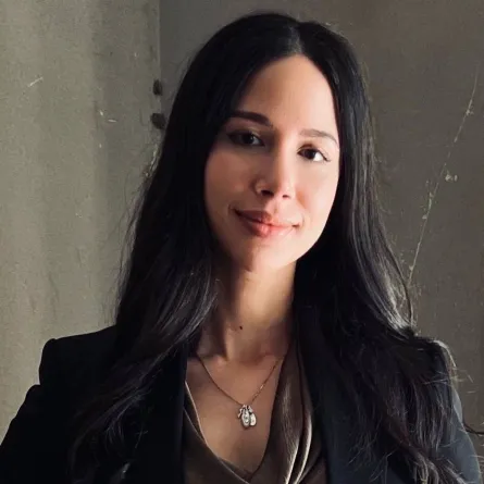 المخرجة هند متولي - صورة من المركز الإعلامي لها