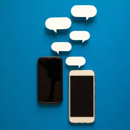 الواتس آب يطلق خدمة المجتمعات، تعرفي إليها..