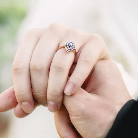 صورة أعادت لخطيبين الابتسامة و16 ألف يورو