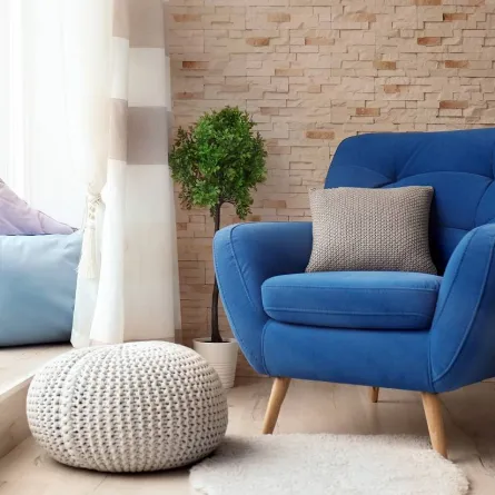 الأزرق الداكن جذاب