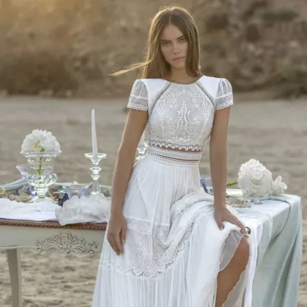 موديلات فساتين زفاف بقطعتين