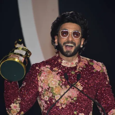 رانفير سينغ سعيد بالتكريم