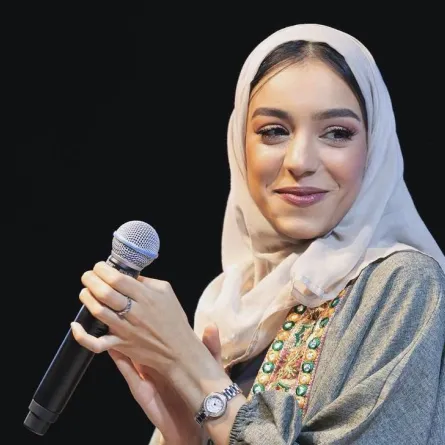 زينة عماد - صورة من صفحتها الرسمية على انستغرام