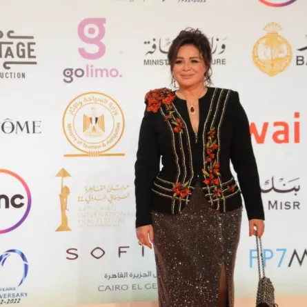 إلهام شاهين - صورة خاصة لسيدتي