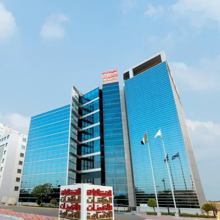 المعاشات الإماراتية: التأمين الاجتماعي يمتد أثره إلى أسرة المؤمن عليه بعد وفاته.الصورة من "وام"