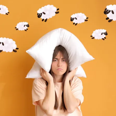 صورة تعبر عن الأرق وقلة النوم