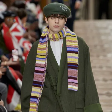 موديلات أوشحة رجالية لموسم الشتاء