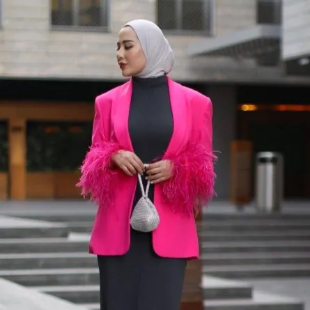 السترة الملونة من وحي شهد ناصر