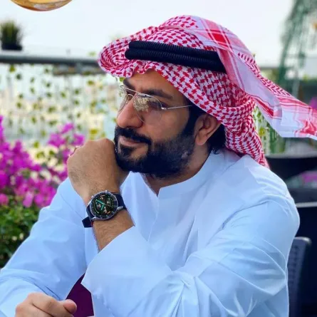 محمود بوشهري - صورة من صفحته الرسمية على انستغرام