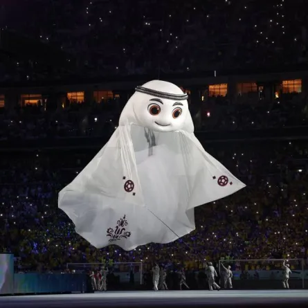 تميمة الحفل يا لعيب من افتتاح كأس العالم 2022 - الصورة من حساب الفيفا على تويتر